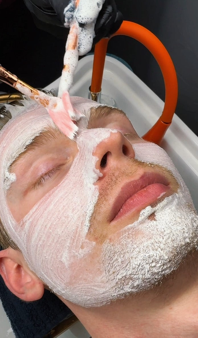 NOVÉ Školení Head Spa Online s Certifikací – Kompletní praktický kurz