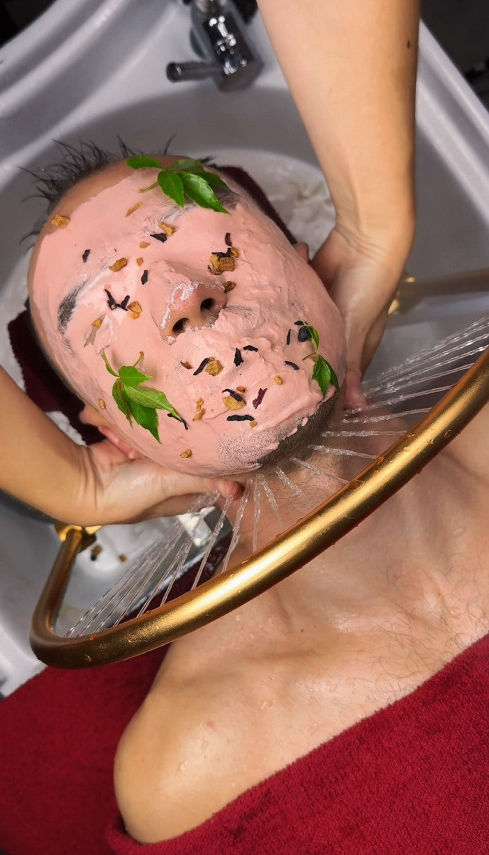 NOVÉ Školení Head Spa Online s Certifikací – Kompletní praktický kurz