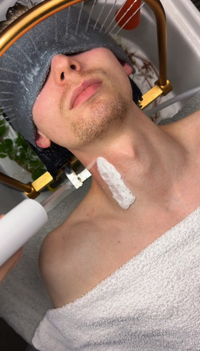 NOVÉ Školení Head Spa Online s Certifikací – Kompletní praktický kurz